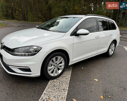 Белый Фольксваген Гольф, объемом двигателя 1.8 л и пробегом 191 тыс. км за 14200 $, фото 4 на Automoto.ua