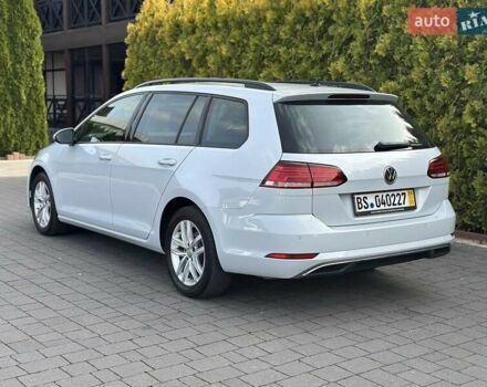 Белый Фольксваген Гольф, объемом двигателя 2 л и пробегом 209 тыс. км за 15500 $, фото 13 на Automoto.ua
