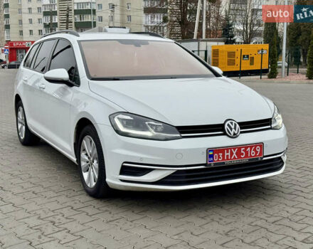 Білий Фольксваген Гольф, об'ємом двигуна 1.6 л та пробігом 217 тис. км за 12800 $, фото 6 на Automoto.ua