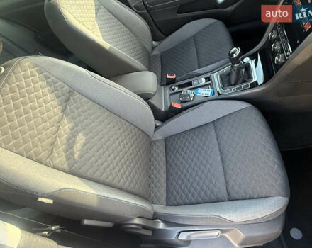 Белый Фольксваген Гольф, объемом двигателя 1.6 л и пробегом 166 тыс. км за 14250 $, фото 51 на Automoto.ua