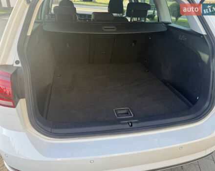 Белый Фольксваген Гольф, объемом двигателя 1.6 л и пробегом 166 тыс. км за 14250 $, фото 67 на Automoto.ua