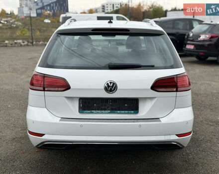 Белый Фольксваген Гольф, объемом двигателя 1.6 л и пробегом 262 тыс. км за 13350 $, фото 13 на Automoto.ua