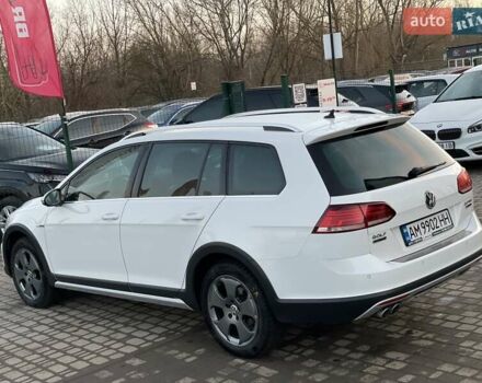 Белый Фольксваген Гольф, объемом двигателя 2 л и пробегом 235 тыс. км за 17555 $, фото 18 на Automoto.ua