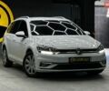 Белый Фольксваген Гольф, объемом двигателя 1.6 л и пробегом 209 тыс. км за 15200 $, фото 1 на Automoto.ua