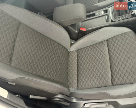 Белый Фольксваген Гольф, объемом двигателя 2 л и пробегом 184 тыс. км за 15250 $, фото 46 на Automoto.ua