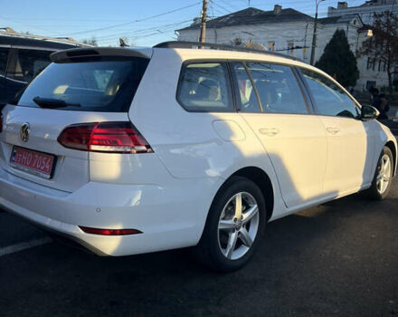 Белый Фольксваген Гольф, объемом двигателя 1.6 л и пробегом 273 тыс. км за 13600 $, фото 5 на Automoto.ua
