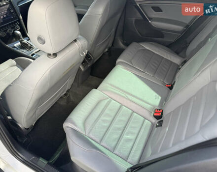 Белый Фольксваген Гольф, объемом двигателя 1.97 л и пробегом 280 тыс. км за 15850 $, фото 8 на Automoto.ua