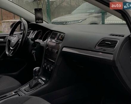 Белый Фольксваген Гольф, объемом двигателя 2 л и пробегом 235 тыс. км за 17555 $, фото 35 на Automoto.ua