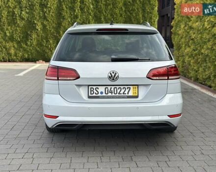 Белый Фольксваген Гольф, объемом двигателя 2 л и пробегом 209 тыс. км за 15500 $, фото 14 на Automoto.ua