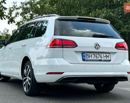 Белый Фольксваген Гольф, объемом двигателя 1.97 л и пробегом 212 тыс. км за 16900 $, фото 14 на Automoto.ua