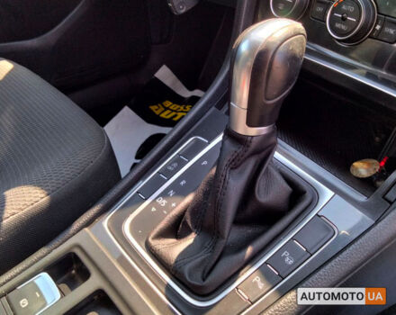 Белый Фольксваген Гольф, объемом двигателя 2 л и пробегом 226 тыс. км за 16600 $, фото 17 на Automoto.ua