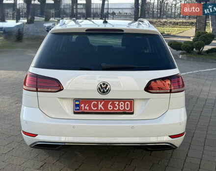 Белый Фольксваген Гольф, объемом двигателя 1.6 л и пробегом 166 тыс. км за 14250 $, фото 14 на Automoto.ua