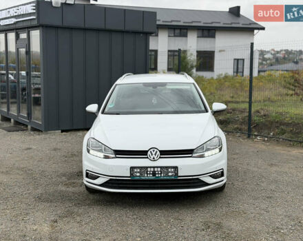 Белый Фольксваген Гольф, объемом двигателя 1.6 л и пробегом 262 тыс. км за 13350 $, фото 7 на Automoto.ua