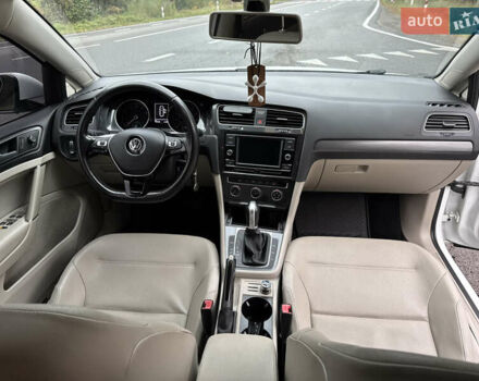 Белый Фольксваген Гольф, объемом двигателя 1.8 л и пробегом 191 тыс. км за 14200 $, фото 20 на Automoto.ua