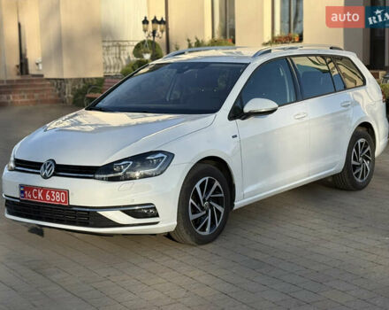 Белый Фольксваген Гольф, объемом двигателя 1.6 л и пробегом 166 тыс. км за 14250 $, фото 9 на Automoto.ua