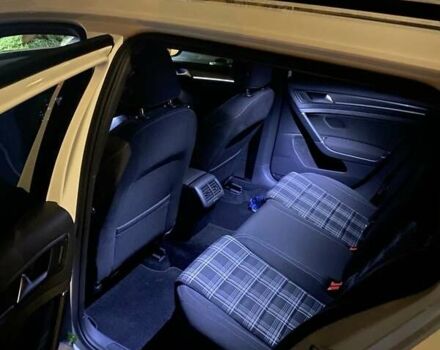 Білий Фольксваген Гольф, об'ємом двигуна 2 л та пробігом 222 тис. км за 20300 $, фото 7 на Automoto.ua