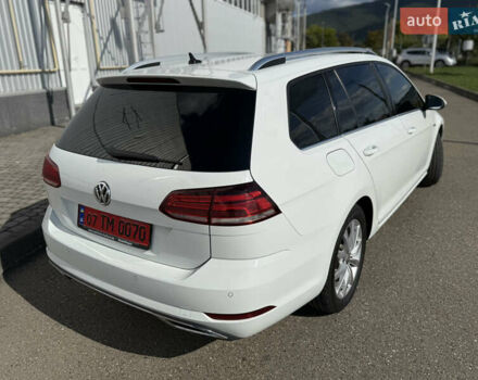 Белый Фольксваген Гольф, объемом двигателя 1.97 л и пробегом 280 тыс. км за 15850 $, фото 6 на Automoto.ua