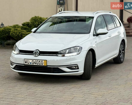 Белый Фольксваген Гольф, объемом двигателя 2 л и пробегом 184 тыс. км за 15250 $, фото 3 на Automoto.ua