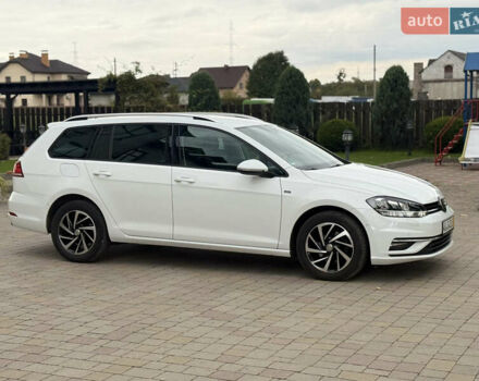 Белый Фольксваген Гольф, объемом двигателя 2 л и пробегом 184 тыс. км за 15250 $, фото 18 на Automoto.ua