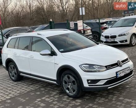 Белый Фольксваген Гольф, объемом двигателя 2 л и пробегом 235 тыс. км за 17555 $, фото 6 на Automoto.ua