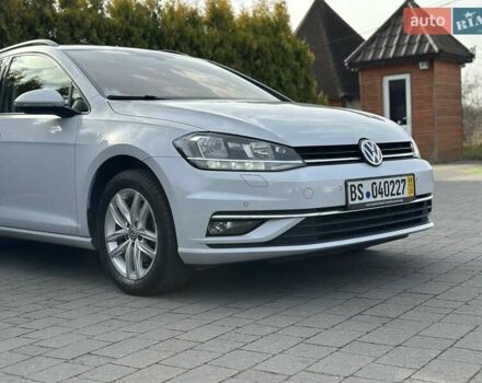 Белый Фольксваген Гольф, объемом двигателя 2 л и пробегом 209 тыс. км за 15500 $, фото 4 на Automoto.ua