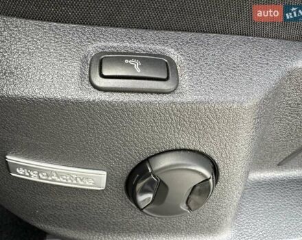 Белый Фольксваген Гольф, объемом двигателя 2 л и пробегом 209 тыс. км за 15500 $, фото 26 на Automoto.ua