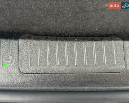 Белый Фольксваген Гольф, объемом двигателя 2 л и пробегом 184 тыс. км за 15250 $, фото 44 на Automoto.ua