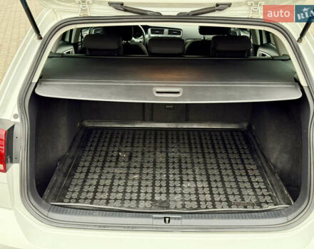 Білий Фольксваген Гольф, об'ємом двигуна 1.6 л та пробігом 217 тис. км за 12800 $, фото 39 на Automoto.ua