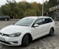 Белый Фольксваген Гольф, объемом двигателя 2 л и пробегом 252 тыс. км за 13800 $, фото 17 на Automoto.ua