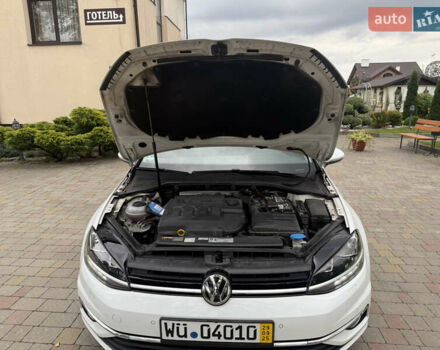 Белый Фольксваген Гольф, объемом двигателя 2 л и пробегом 184 тыс. км за 15250 $, фото 53 на Automoto.ua
