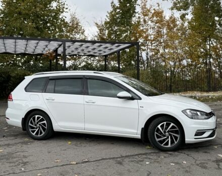 Белый Фольксваген Гольф, объемом двигателя 2 л и пробегом 252 тыс. км за 13800 $, фото 6 на Automoto.ua