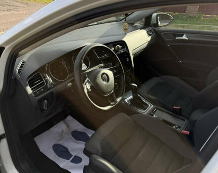 Белый Фольксваген Гольф, объемом двигателя 1.97 л и пробегом 264 тыс. км за 15900 $, фото 5 на Automoto.ua