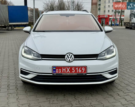 Білий Фольксваген Гольф, об'ємом двигуна 1.6 л та пробігом 217 тис. км за 12800 $, фото 5 на Automoto.ua