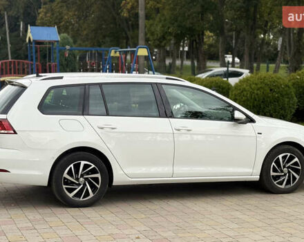 Белый Фольксваген Гольф, объемом двигателя 2 л и пробегом 184 тыс. км за 15250 $, фото 14 на Automoto.ua