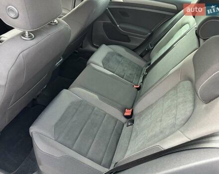 Белый Фольксваген Гольф, объемом двигателя 2 л и пробегом 209 тыс. км за 15500 $, фото 42 на Automoto.ua