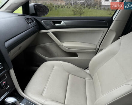 Белый Фольксваген Гольф, объемом двигателя 1.8 л и пробегом 191 тыс. км за 14200 $, фото 18 на Automoto.ua