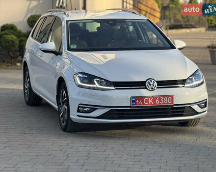 Белый Фольксваген Гольф, объемом двигателя 1.6 л и пробегом 166 тыс. км за 14250 $, фото 23 на Automoto.ua