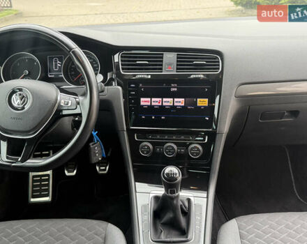 Белый Фольксваген Гольф, объемом двигателя 2 л и пробегом 184 тыс. км за 15250 $, фото 39 на Automoto.ua