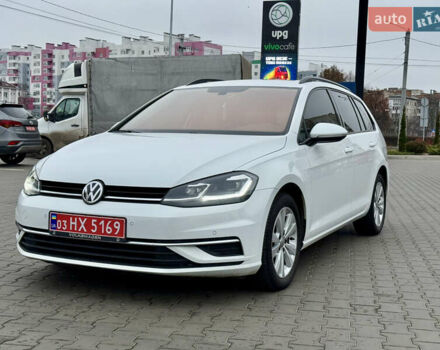 Білий Фольксваген Гольф, об'ємом двигуна 1.6 л та пробігом 217 тис. км за 12800 $, фото 3 на Automoto.ua