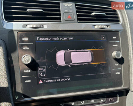 Белый Фольксваген Гольф, объемом двигателя 1.6 л и пробегом 226 тыс. км за 13650 $, фото 27 на Automoto.ua