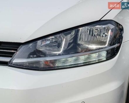 Білий Фольксваген Гольф, об'ємом двигуна 1.6 л та пробігом 235 тис. км за 13490 $, фото 2 на Automoto.ua