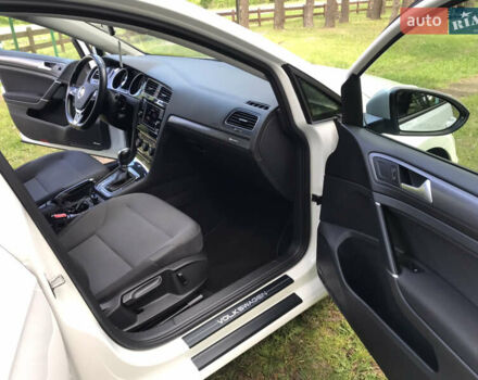 Білий Фольксваген Гольф, об'ємом двигуна 1.8 л та пробігом 136 тис. км за 15700 $, фото 17 на Automoto.ua