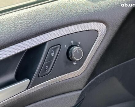 Білий Фольксваген Гольф, об'ємом двигуна 1.6 л та пробігом 235 тис. км за 13490 $, фото 17 на Automoto.ua