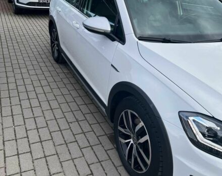 Белый Фольксваген Гольф, объемом двигателя 2 л и пробегом 227 тыс. км за 19700 $, фото 2 на Automoto.ua