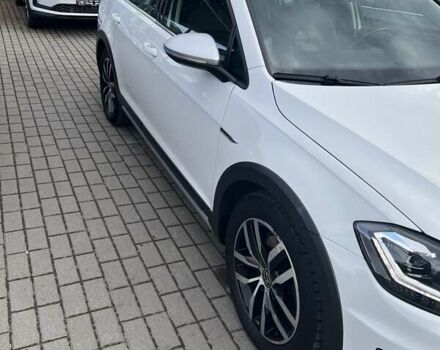 Белый Фольксваген Гольф, объемом двигателя 1.97 л и пробегом 227 тыс. км за 19600 $, фото 3 на Automoto.ua