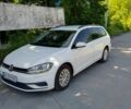 Белый Фольксваген Гольф, объемом двигателя 1.6 л и пробегом 215 тыс. км за 13000 $, фото 1 на Automoto.ua