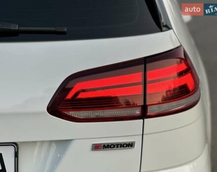 Белый Фольксваген Гольф, объемом двигателя 1.97 л и пробегом 233 тыс. км за 16750 $, фото 65 на Automoto.ua