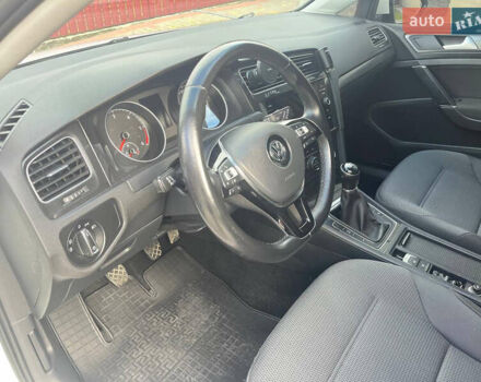 Белый Фольксваген Гольф, объемом двигателя 1.6 л и пробегом 183 тыс. км за 15500 $, фото 13 на Automoto.ua