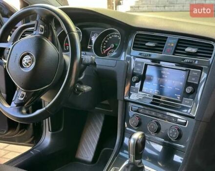 Белый Фольксваген Гольф, объемом двигателя 1.8 л и пробегом 53 тыс. км за 13500 $, фото 22 на Automoto.ua