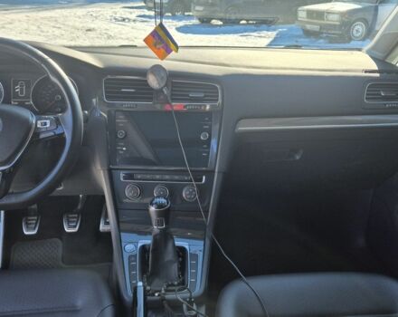 Белый Фольксваген Гольф, объемом двигателя 1.8 л и пробегом 23 тыс. км за 15100 $, фото 1 на Automoto.ua